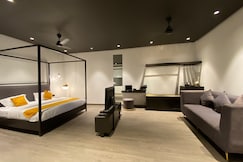 Madhav's lap of luxury, Moradabad