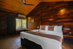25 Guests Cloud 9 Pvt Lake Private Pool Villa, Udaipur