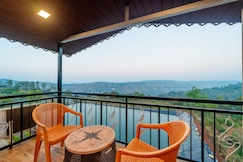 Hiltan Valley Resort, Satara