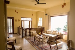 A Boutique Mountain Villa by The Slow House, Pangot