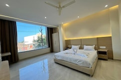 The Lotus Hotel, Jhansi