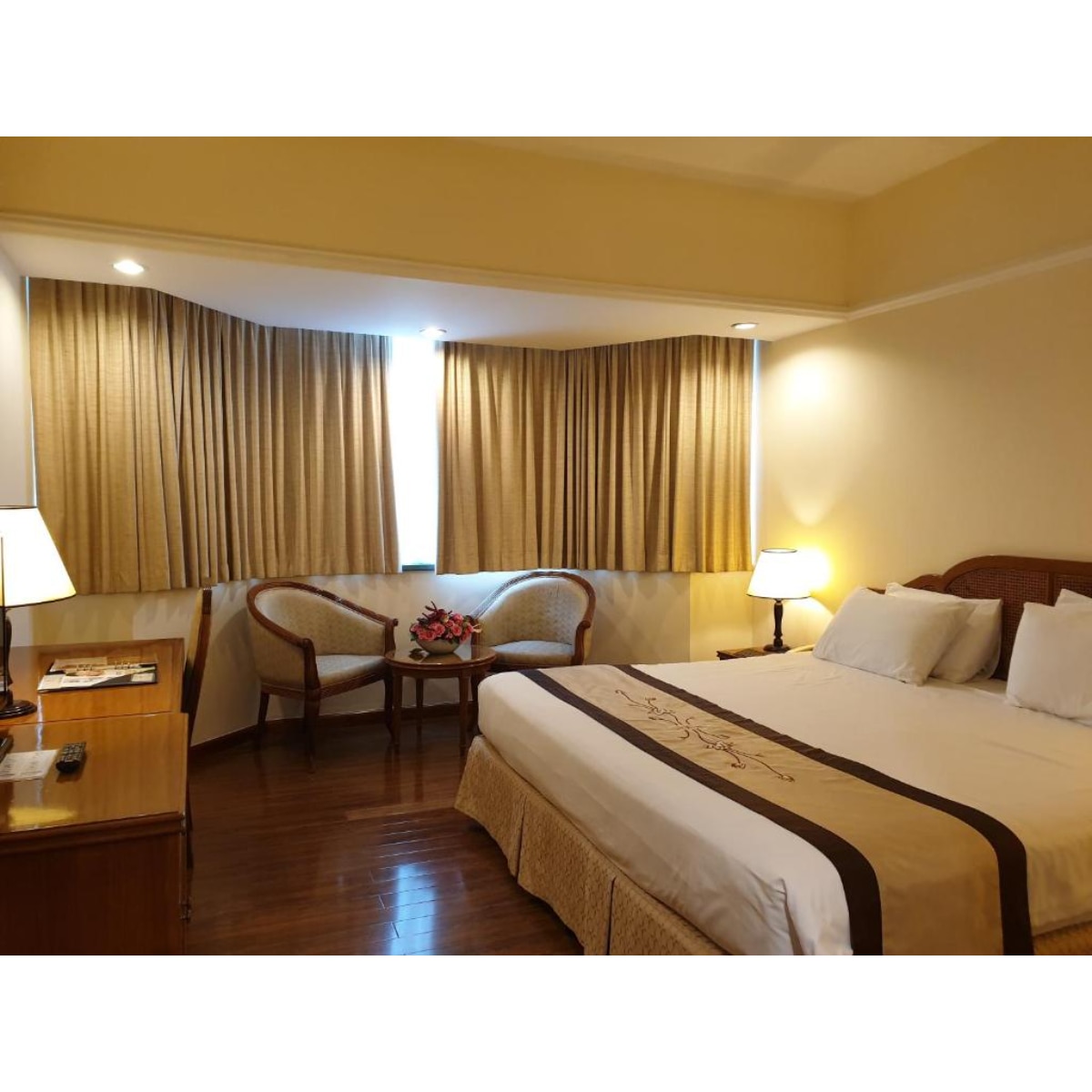 Ramana Saigon Hotel - Tap to explore photos