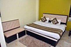 Hotel O Us Residency, Varanasi