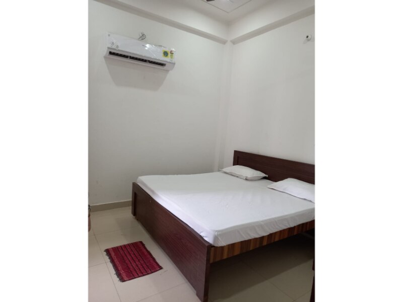 Hotel Mritunjay Cozy Stay - Tap to explore photos