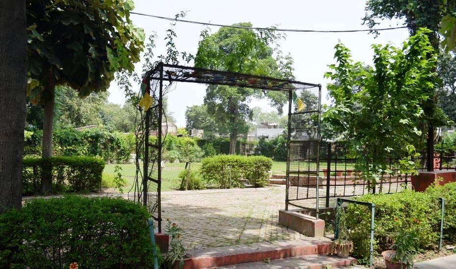 Mrs. Bhandari's Guesthouse - Tap to explore photos