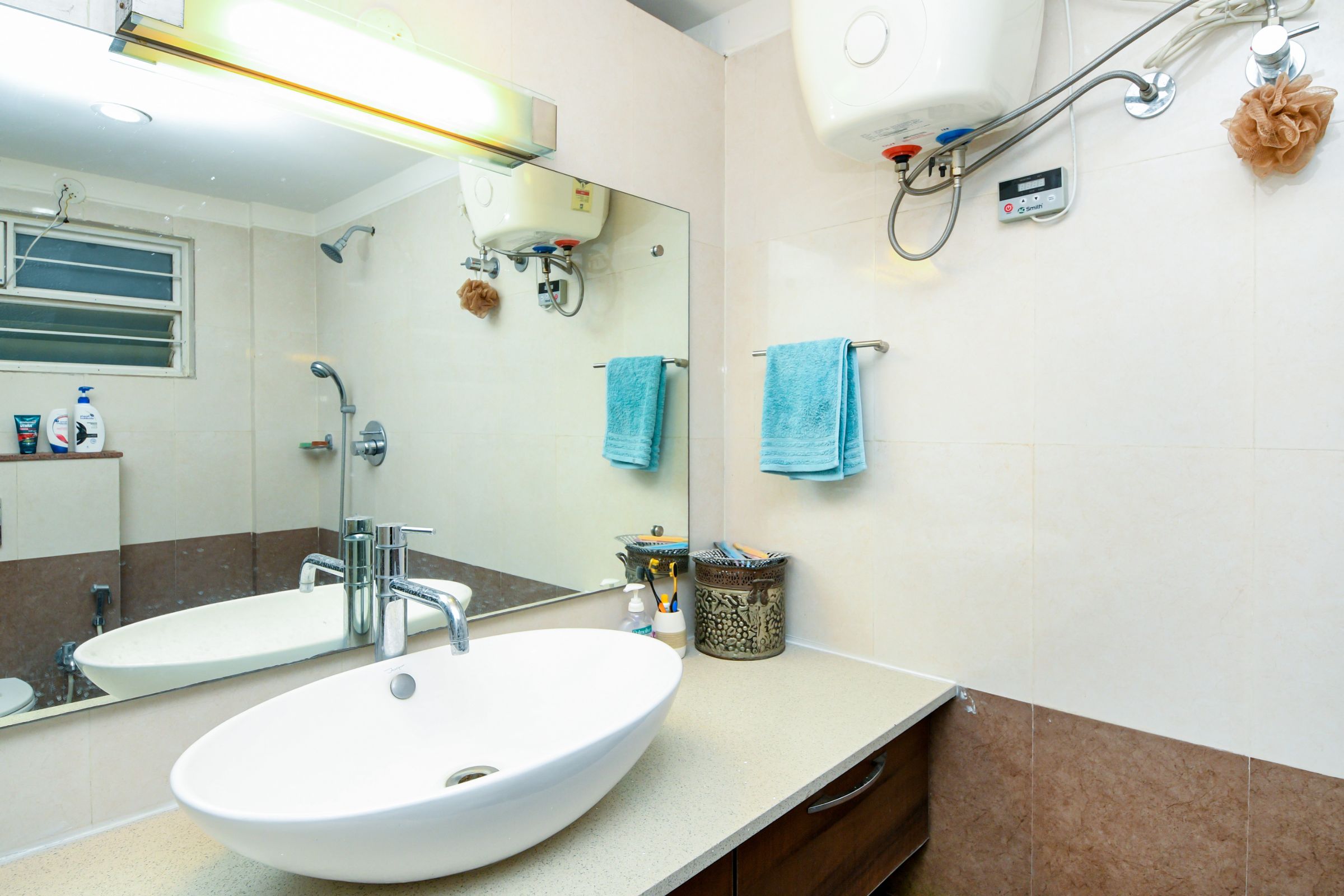 Blooming Orchid Super Luxury Double Occupancy in Indiranagar - Tap to explore photos