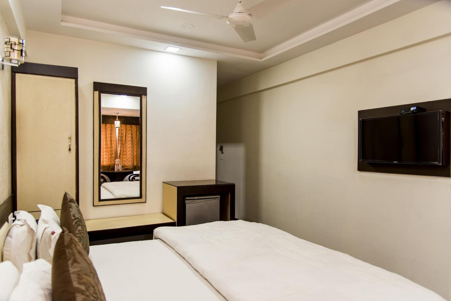 Hotel Ashish Palace - Tap to explore photos