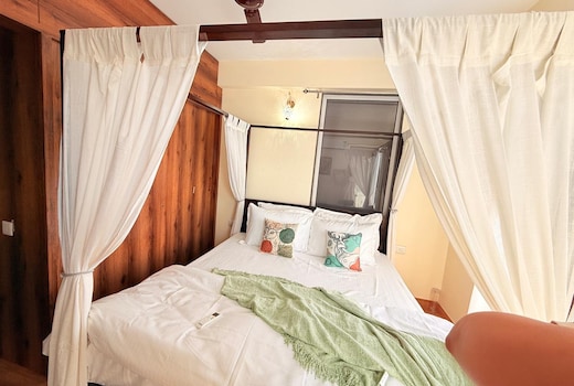 New Offer  Cayetana Luxury 3BHK   Balcony Jacuzzi