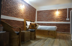 Queen Room with Balcony