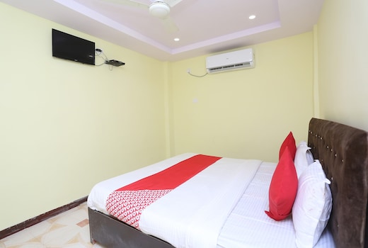Hotel O Manoj