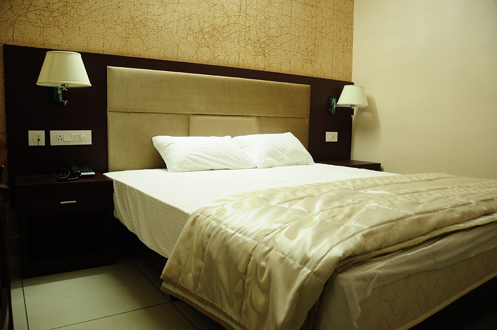 Hotel Kaveri - Tap to explore photos