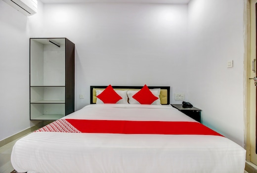 Hotel O by OYO Grand Mythri