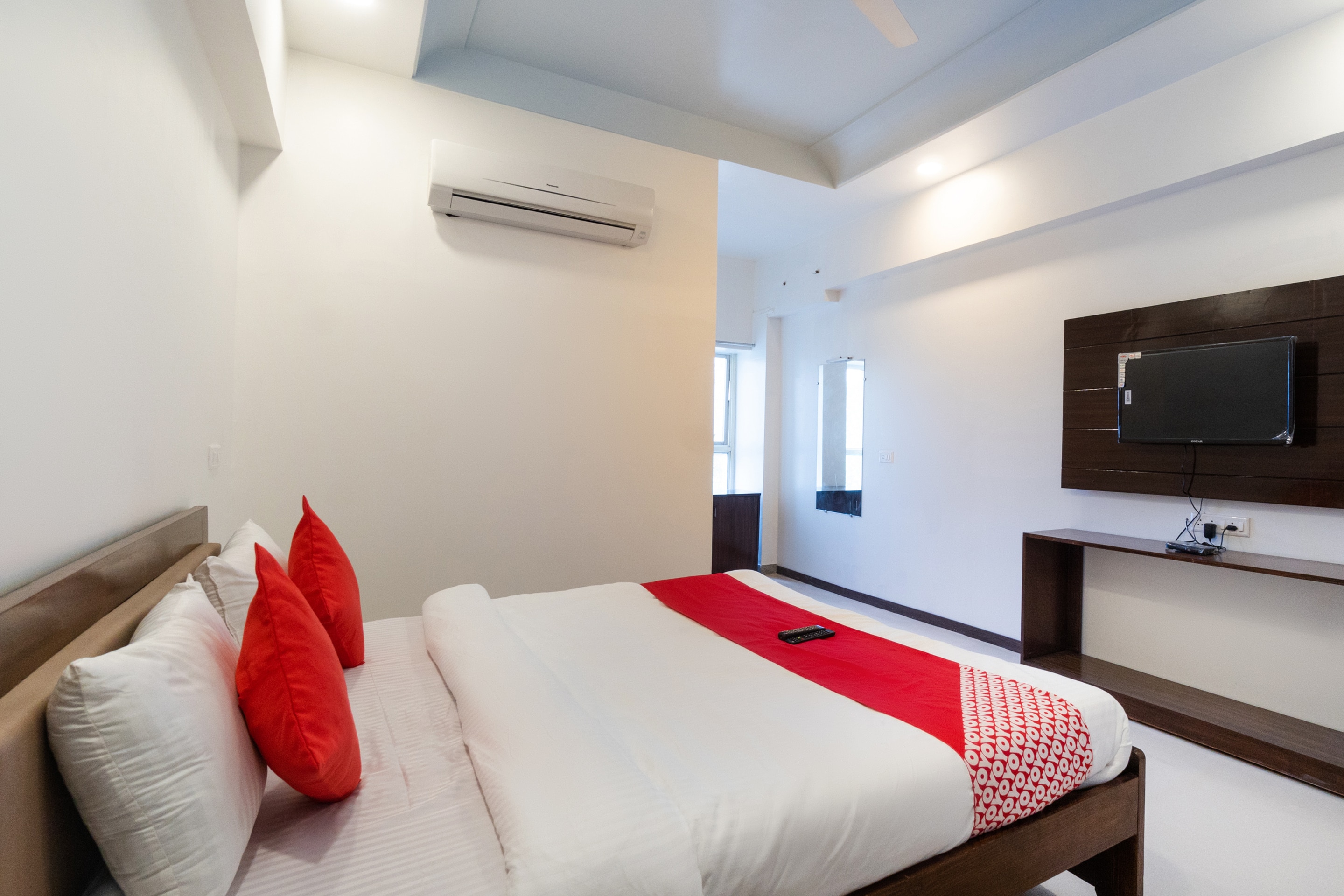 Hotel O Shivam - Tap to explore photos