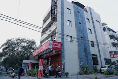Hotel O J P Inn Near Patel Nagar Metro Station, Delhi