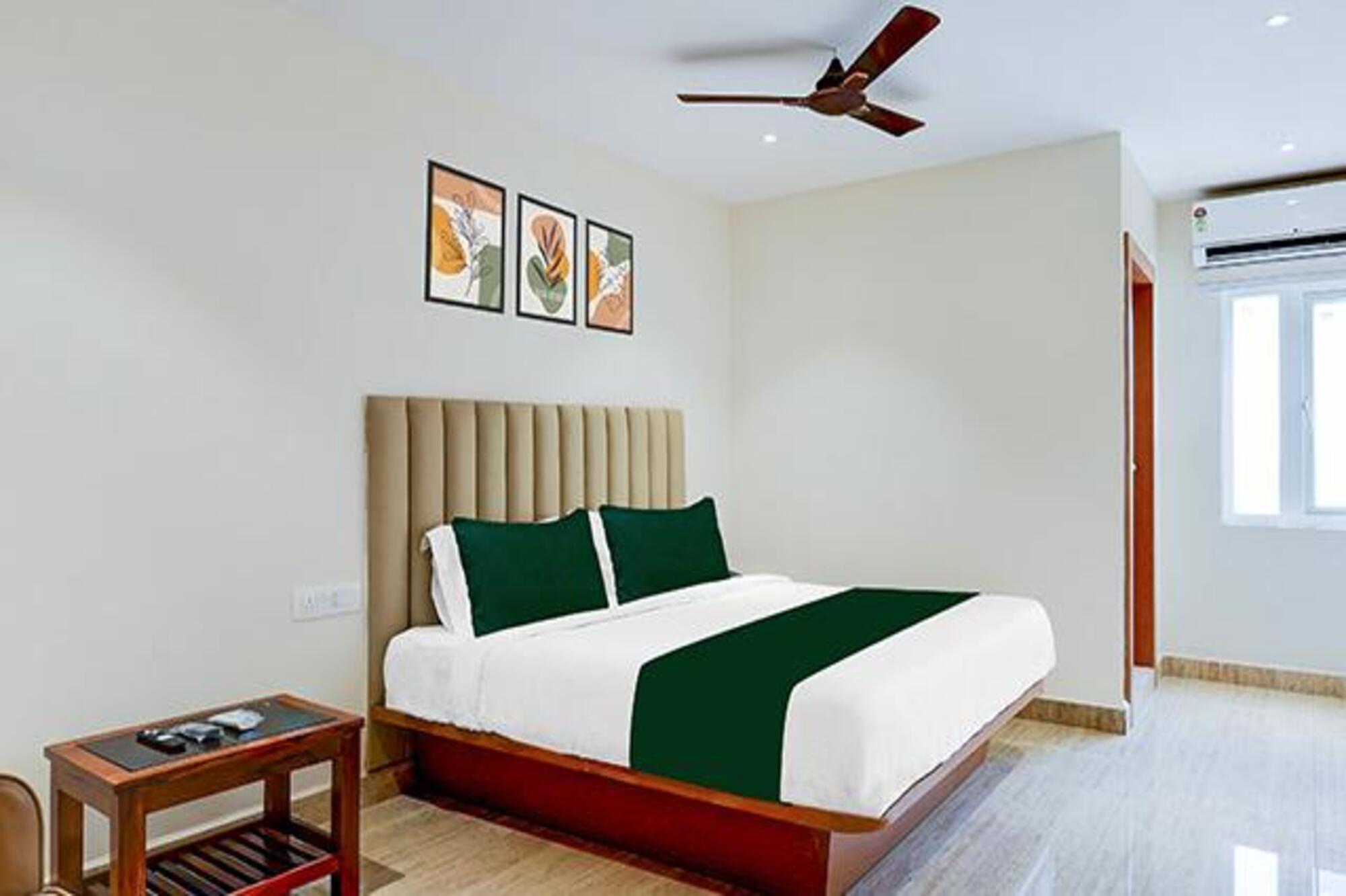 FabHotel Siddarth Prime - Tap to explore photos