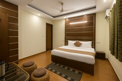 Lajja Palace, Harki Pauri-Railway Stn Road, Haridwar