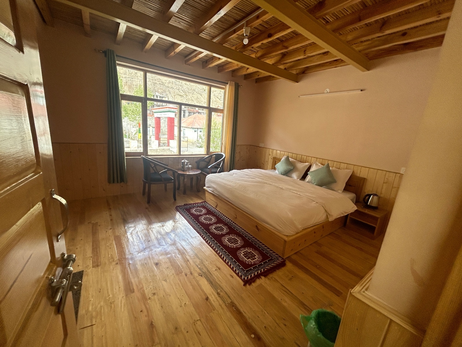 Dekit Homes - Tap to explore photos