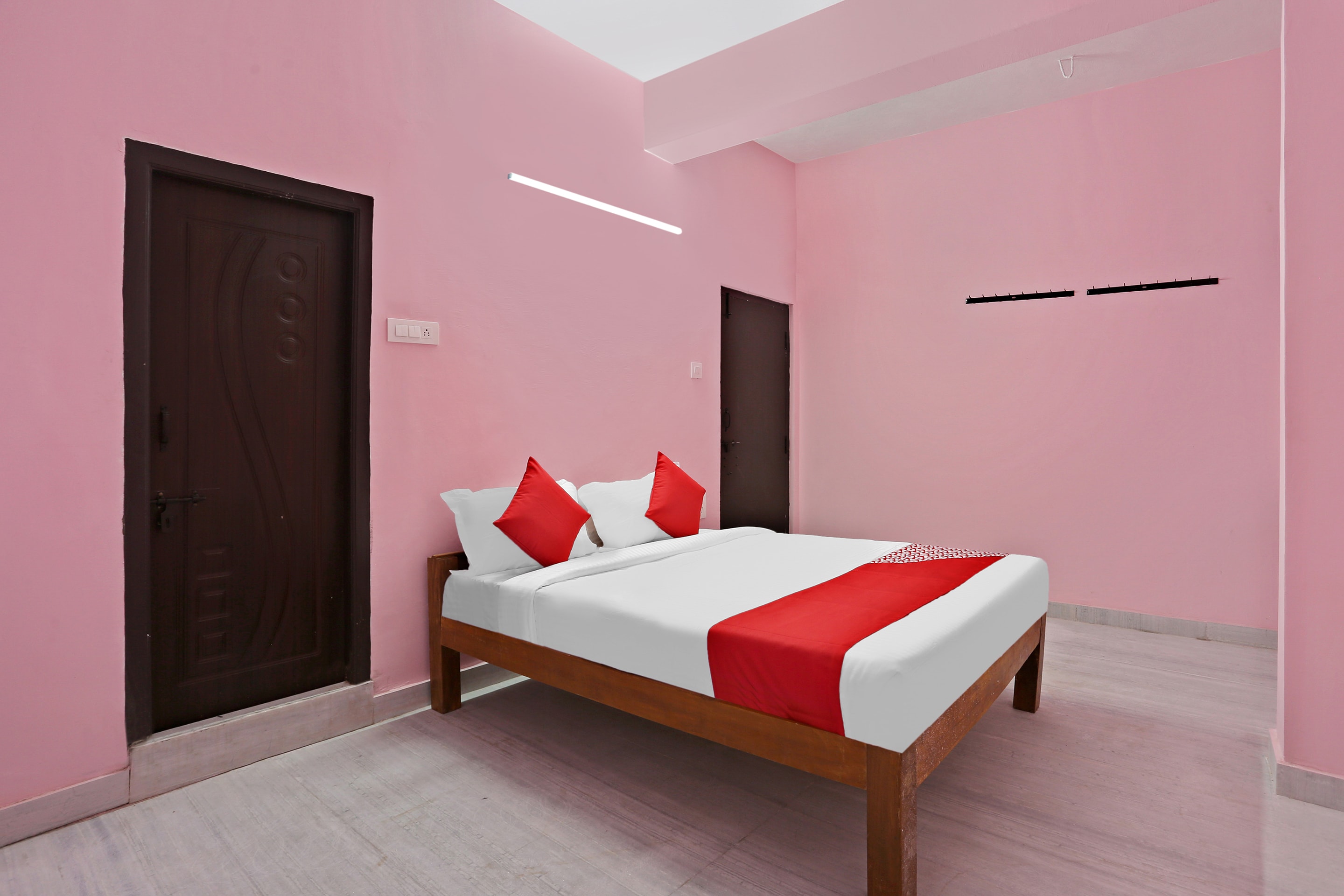 Hotel O Sruan Inn - Tap to explore photos