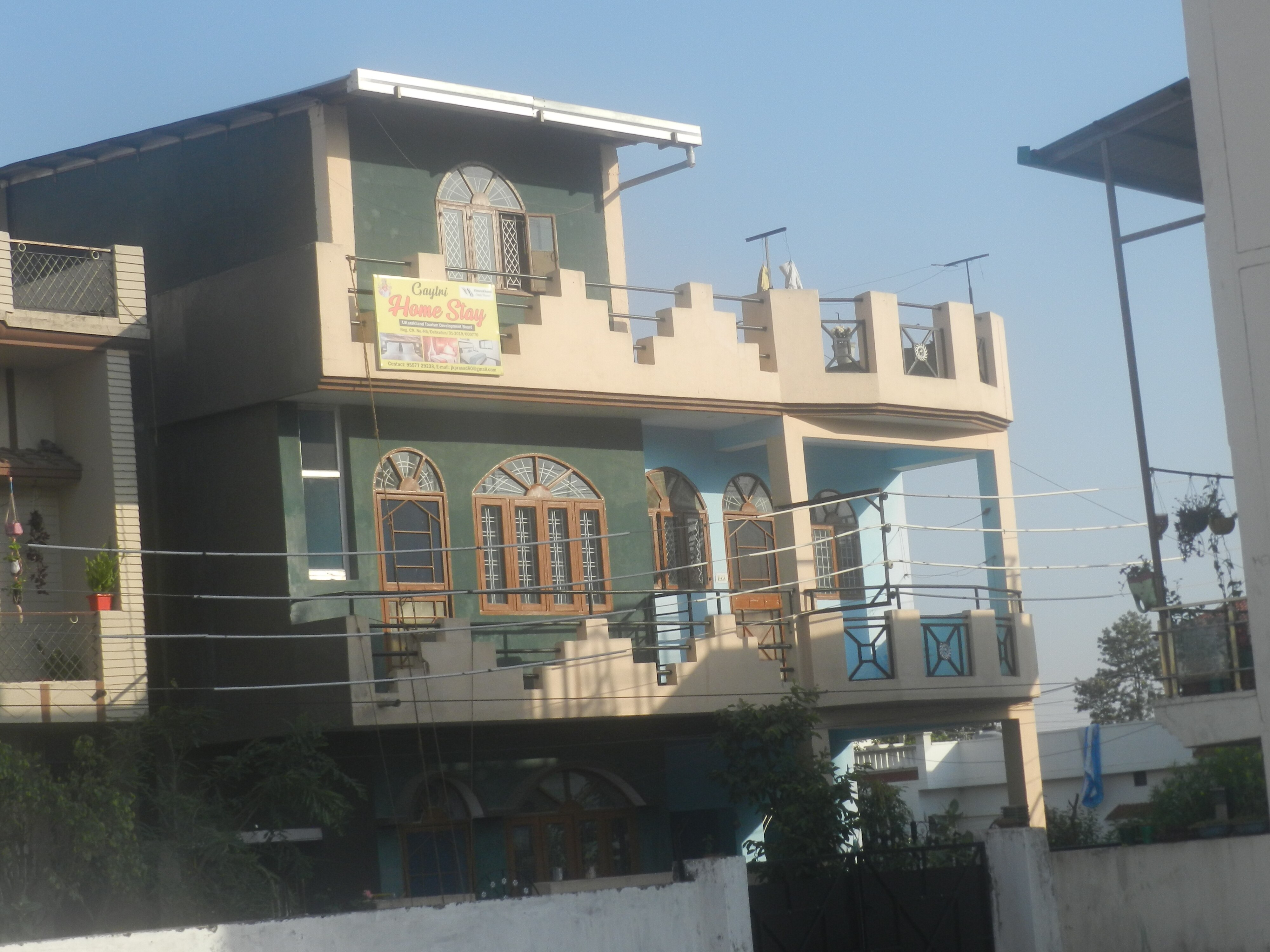 Gaytri Homestay - Tap to explore photos