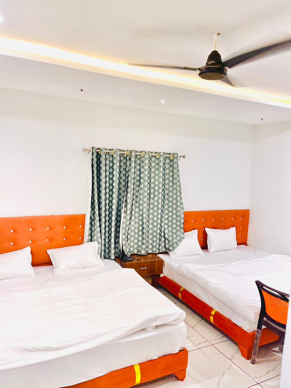 Hotel Shree Kedar Palace - Tap to explore photos