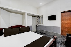 Hotel O SMR Palace, Thiruthani