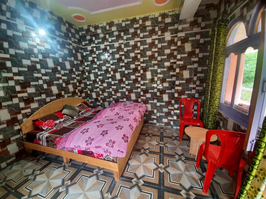 Hotel kheerganga heights - Tap to explore photos