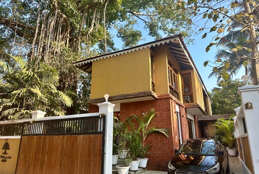 Elegant 3BHK Villa with Pool near Candolim