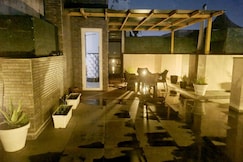 LUX Apartment, Zirakpur