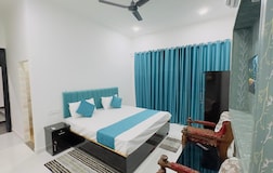 Deluxe Luxury AC Bedroom with balcony