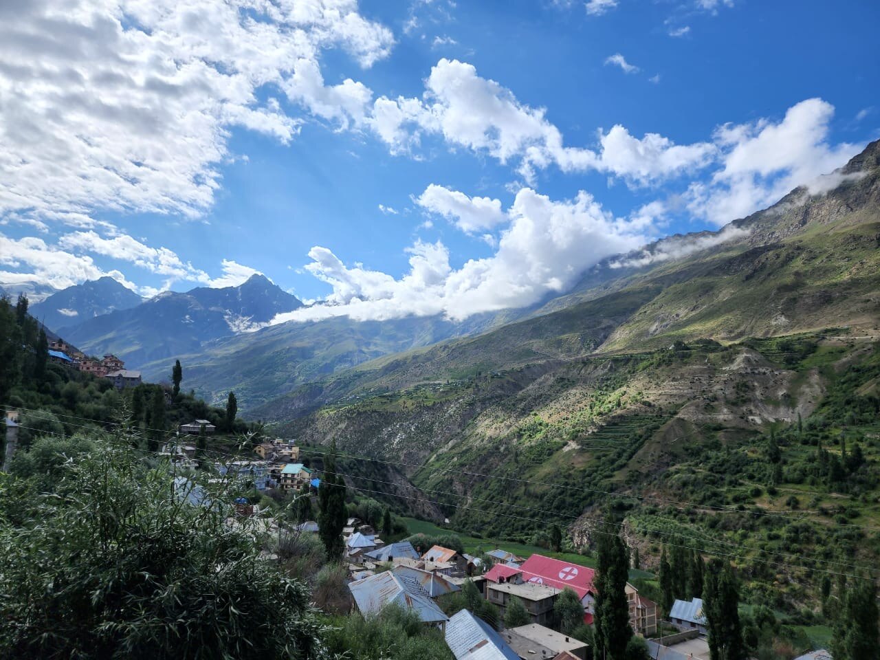Suraj home stay - Tap to explore photos