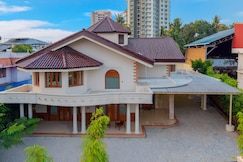 ELIVAAS Valiyaveetil Mansion 5BHK Mansion With Pvt Pool, Theatre, Garden & Lift, Cochin