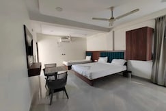 FabHotel AR Executive, Pune