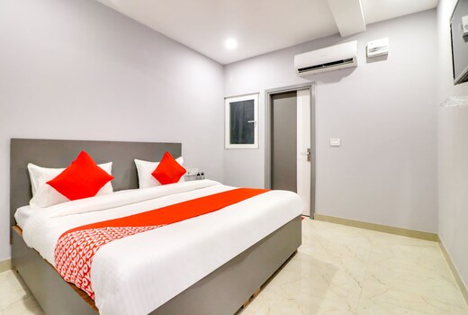 Collection O Preet Vihar Metro Station Formerly Hotel Dream Palace