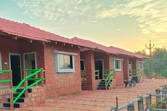 Maratha Darbar Water Park & Resort, Dapoli