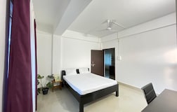 Cosy  Bedroom with Balcony, Common Living Room, Shared Bathroom and Kitchenette
