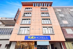 FabHotel Raj Niwas, Delhi