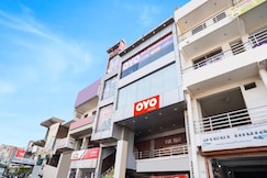 Hotel O Dream Palace Inn, Noida