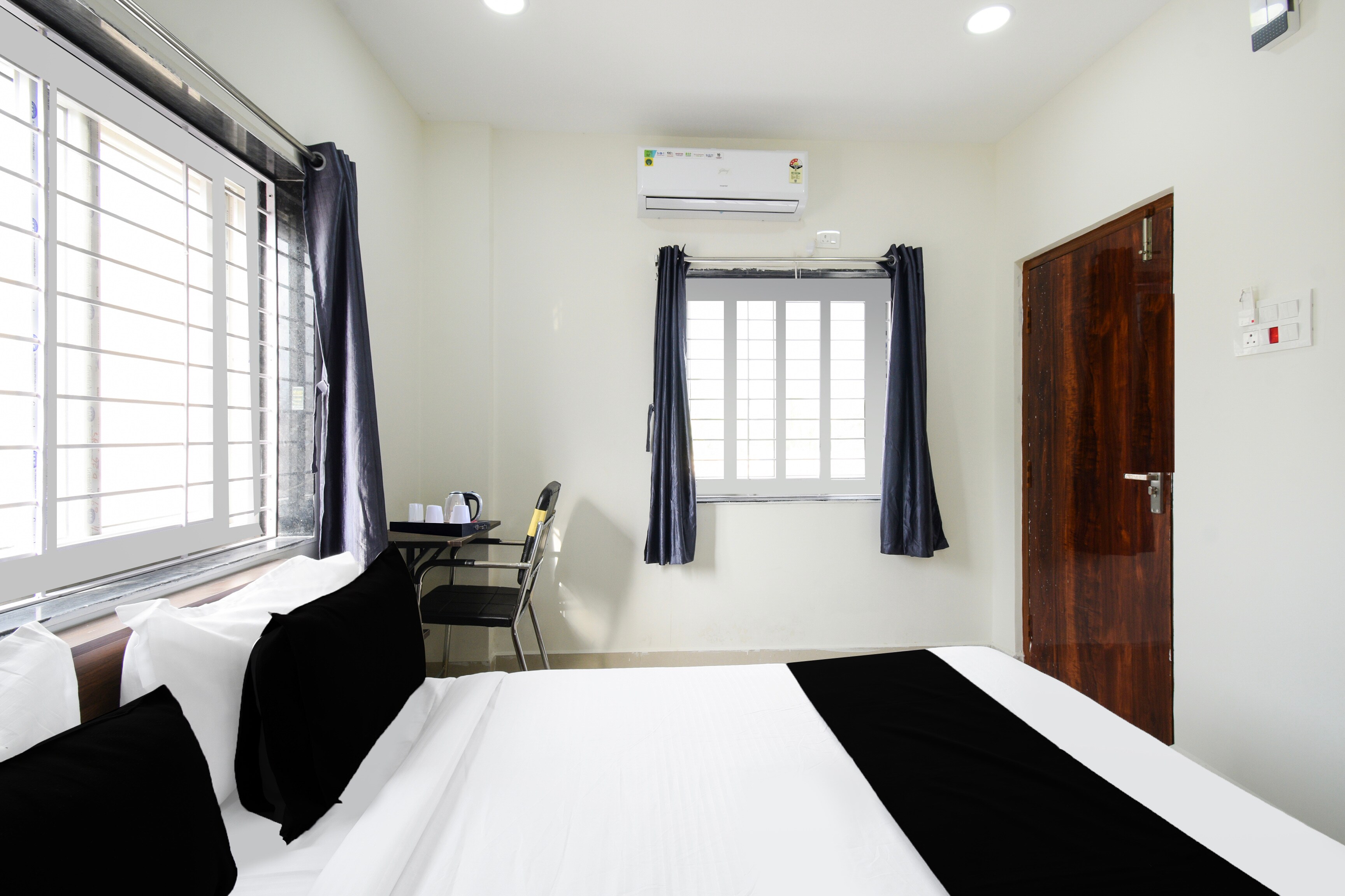 Super Townhouse Badangpet Crossway Hyderabad Formerly Balapur - Tap to explore photos