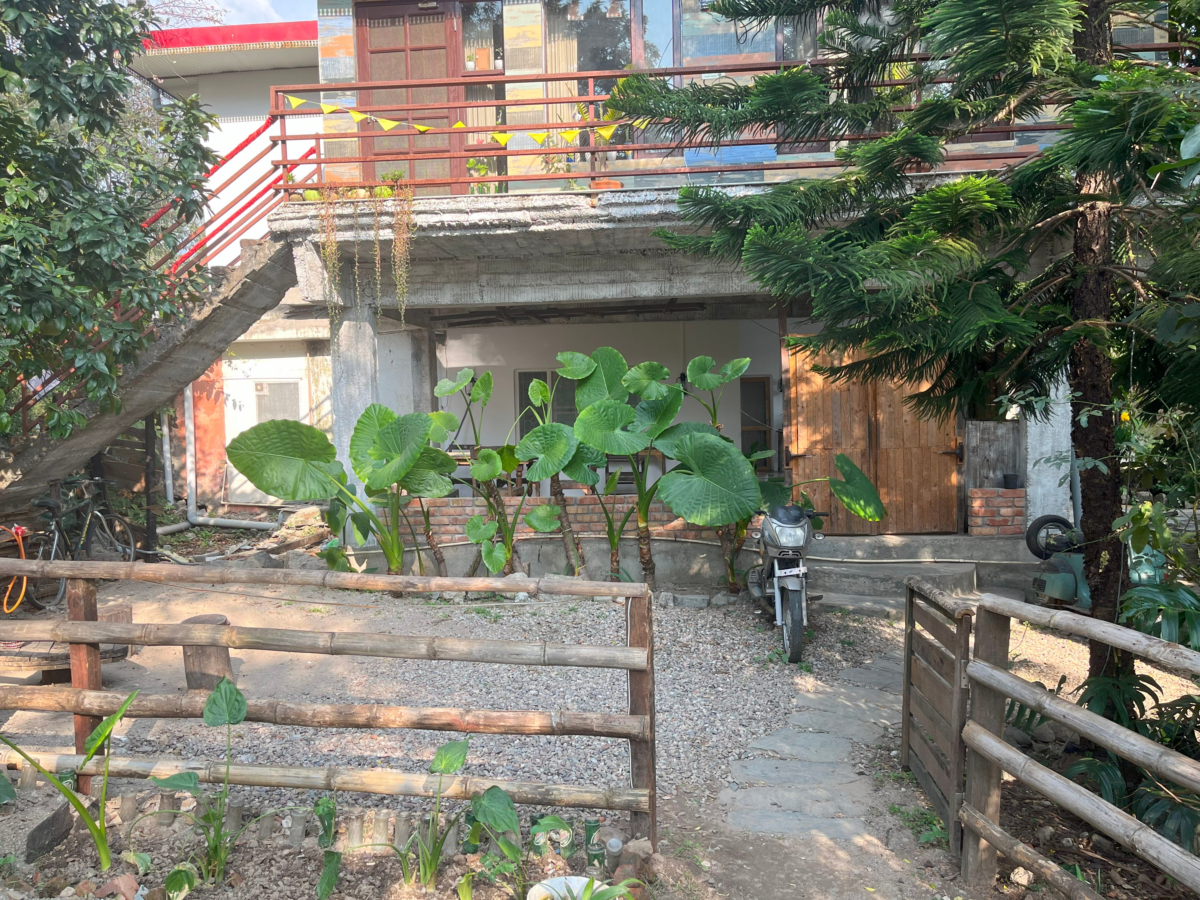 3 BR By Taroh in Rakkar 𝗕𝗢𝗢𝗞 Dharamshala Apartment