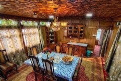 Luxury Egypt Group of Houseboat, Srinagar
