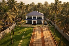 Sun and Sand Villa, Baindur