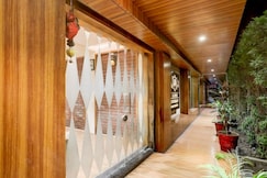 JD Hotel and Guest House, Palsana