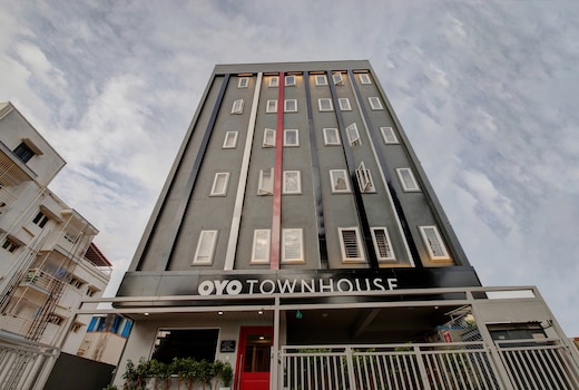 Townhouse Siri Residency