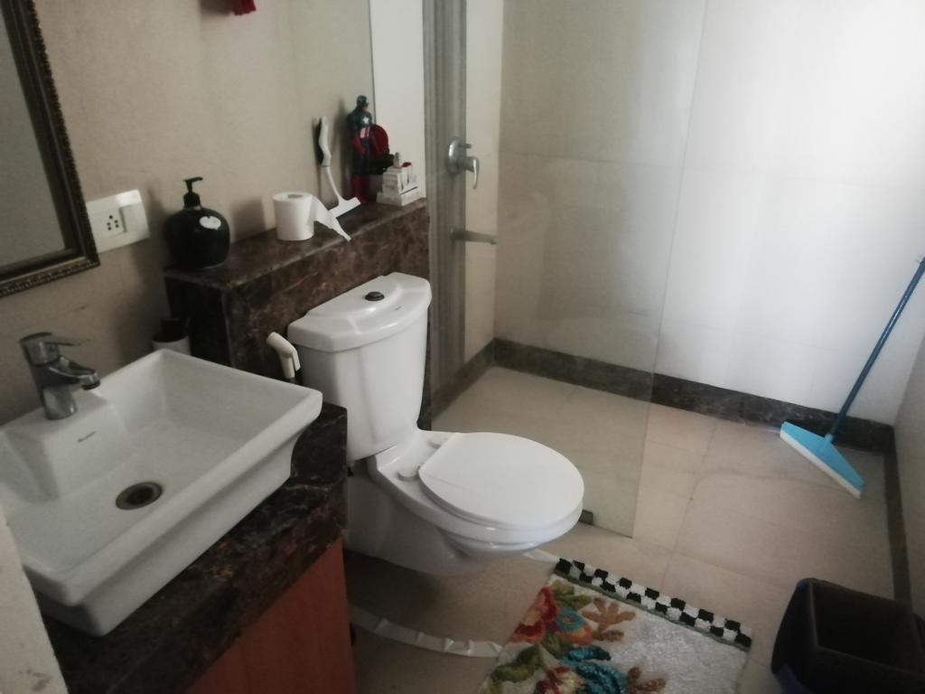 Penthouse Jaypee - Tap to explore photos