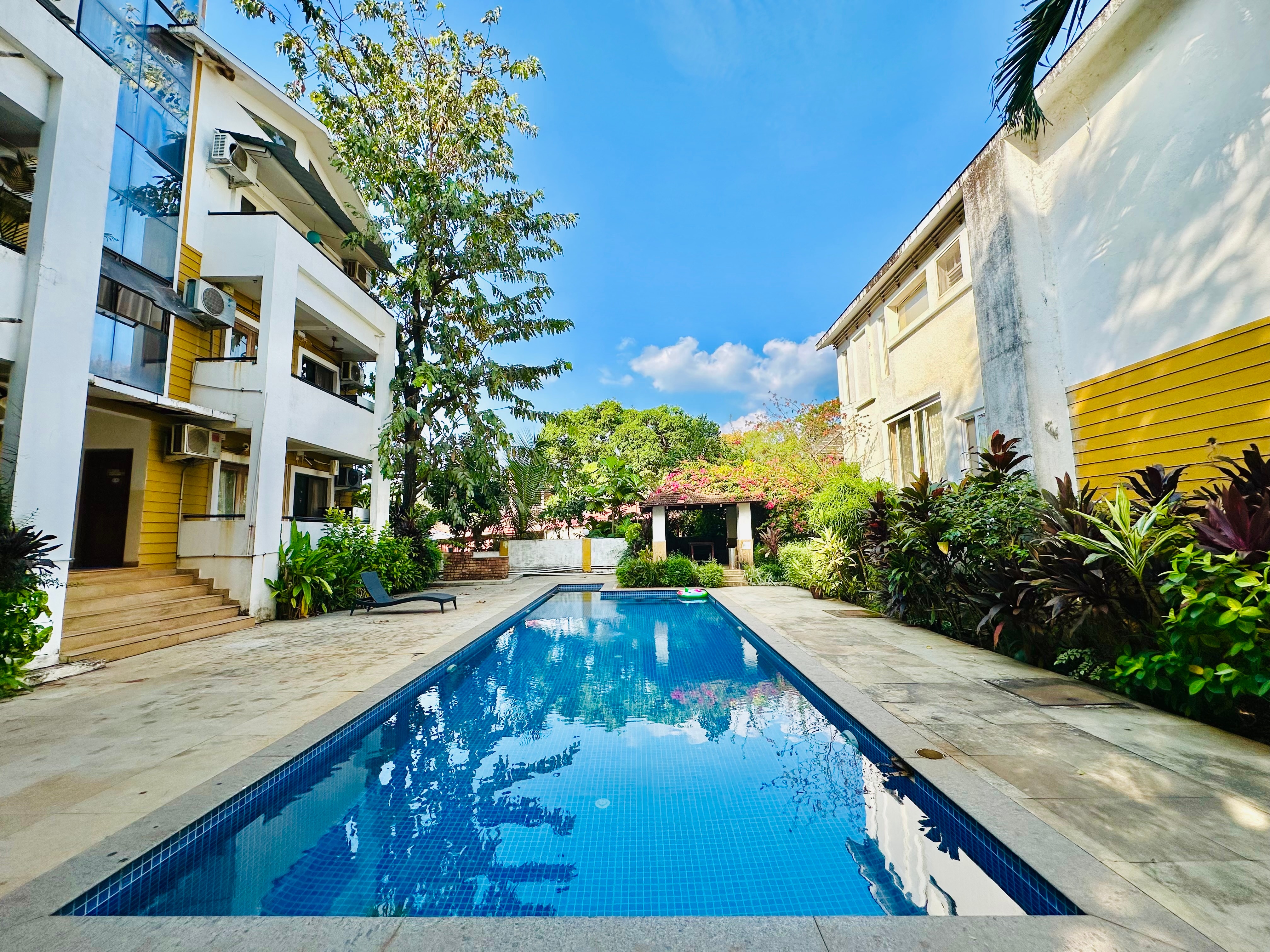 Meraki 2BHK by Sash Villas | Pool | Anjuna - Tap to explore photos