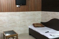 Hotel singh, Meerut