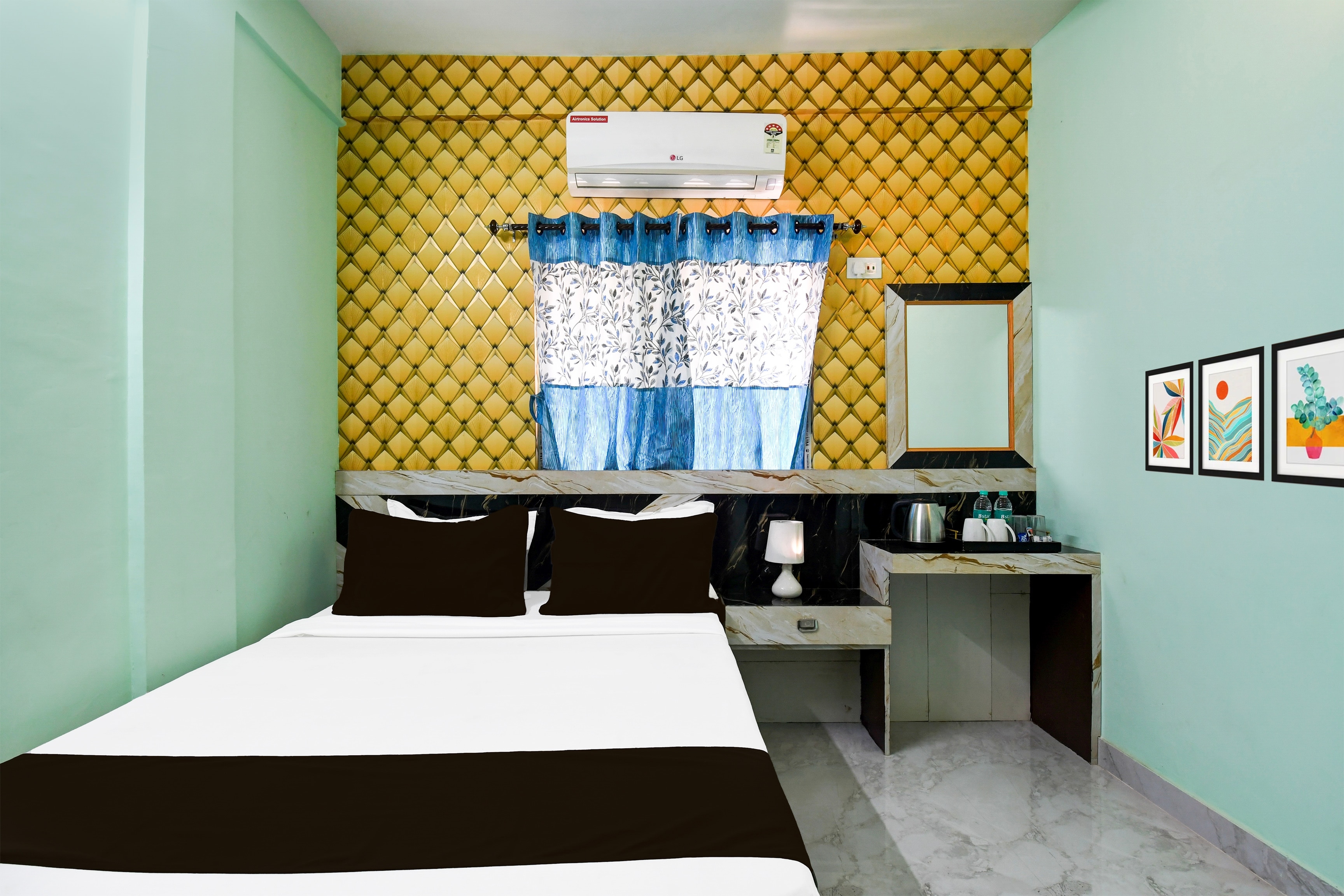 Hotel O Shivam Regency Near Acropolis Mall - Tap to explore photos