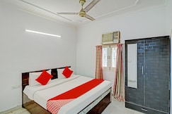 Hotel O Red Apple Home, Delhi