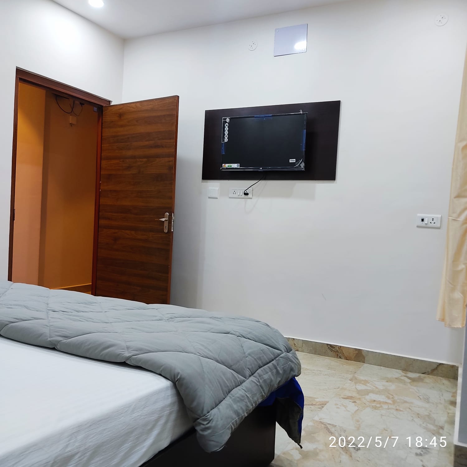 Hotel  Indra - Tap to explore photos