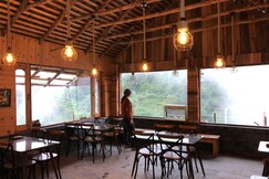 Nature Waterfall Camps, Bir Billing